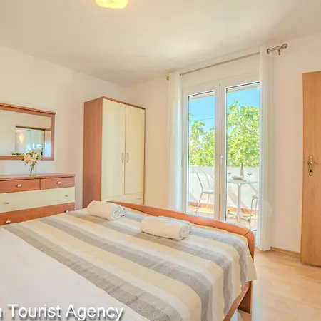 Ivans Garden Retreat Apartament