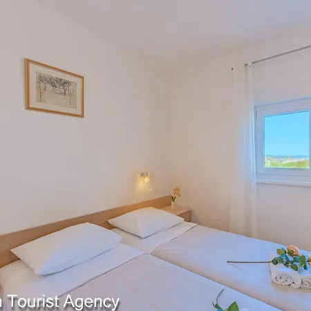 Διαμέρισμα Ivans Garden Retreat Ljubač